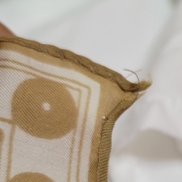 Vintage Vera Silk Geometric Patterned Women's Scarf - Picture 5 of 5